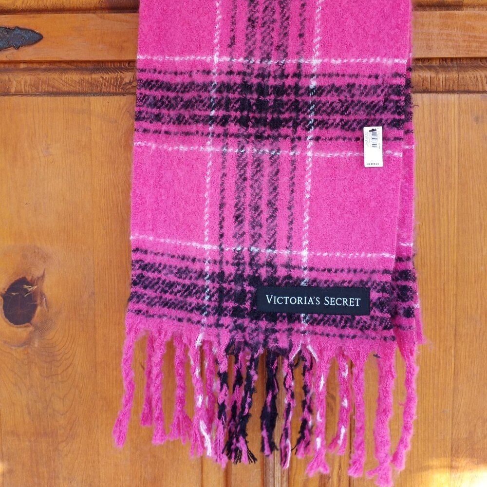 fuzzy pink plaid VS scarf